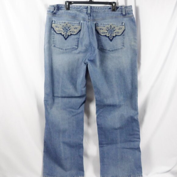 Seven7 Denim - Seven 7 Premium Denim Jeans Size 22 Boot Cut Medium Wash
